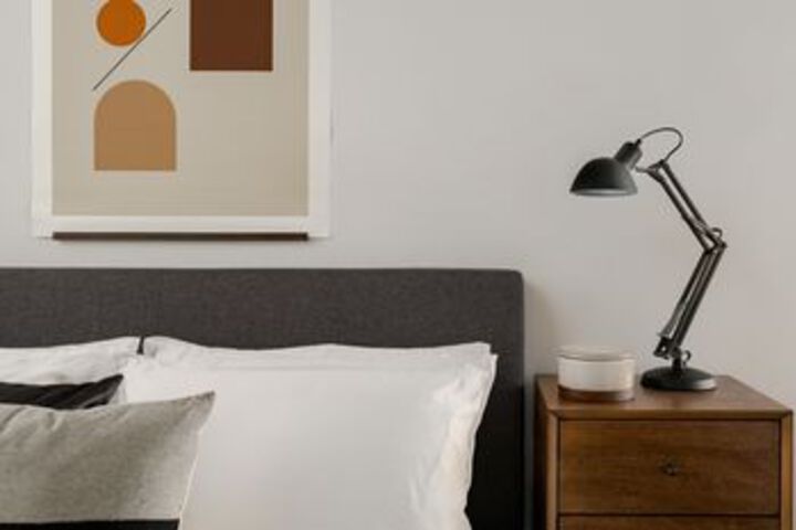 Room 6 of 19