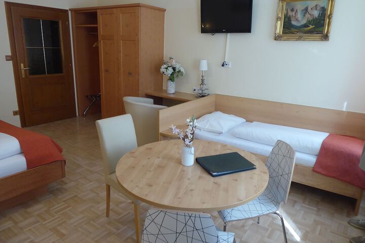Room 12 of 56