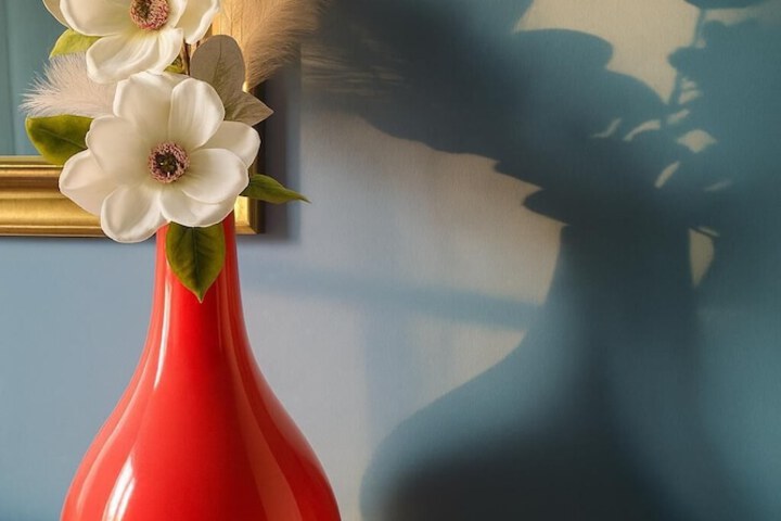 Room 2 of 100