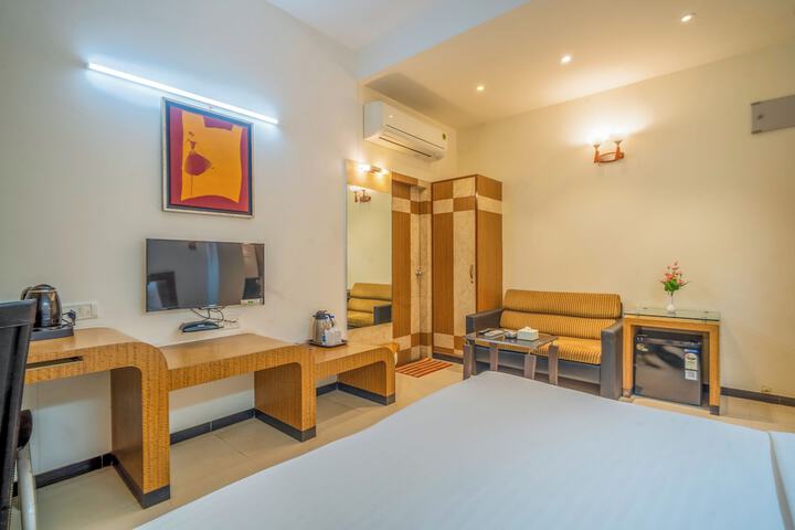 Room 25 of 167