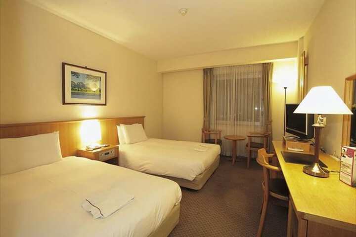 Room 30 of 111