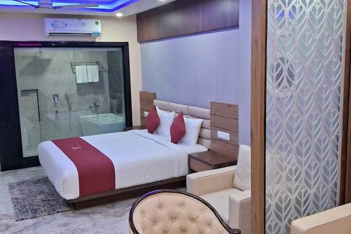 Room 14 of 43