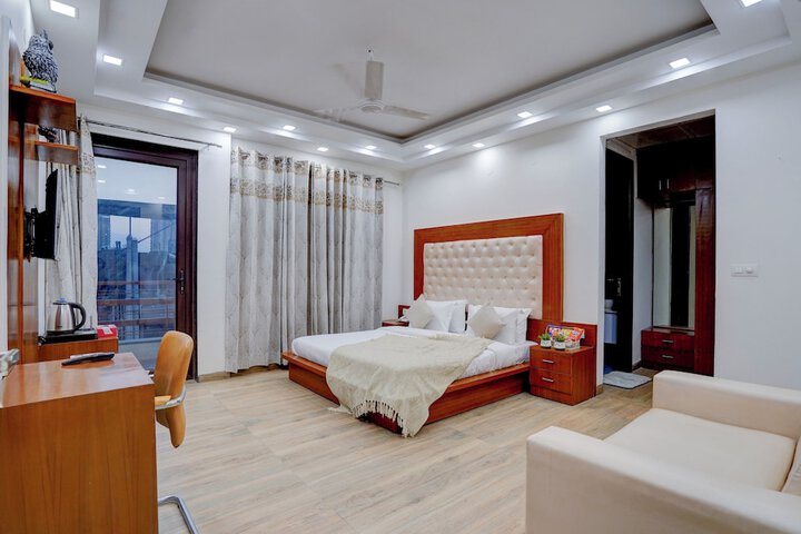 Room 13 of 39