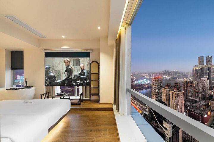 Room 32 of 112