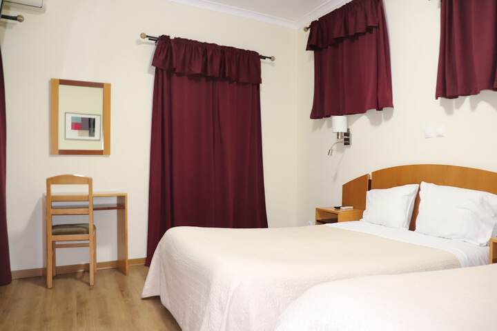 Room 8 of 113