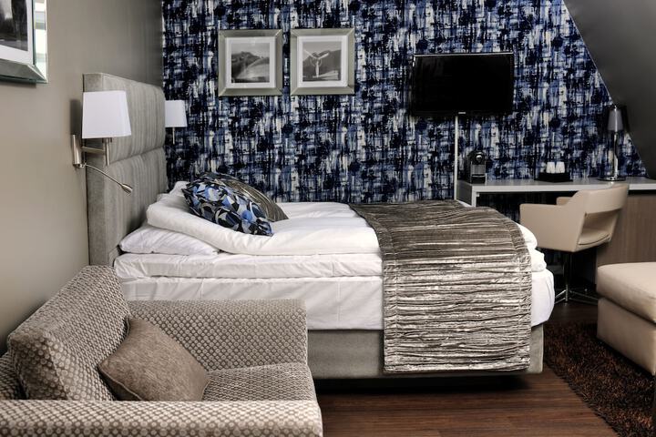 Room 11 of 46