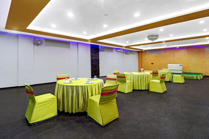 Ballroom/Hall 25 of 29