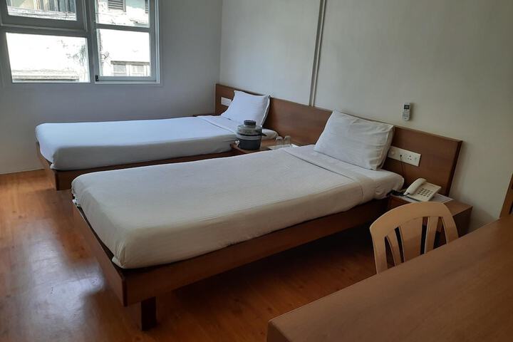 Room 14 of 48