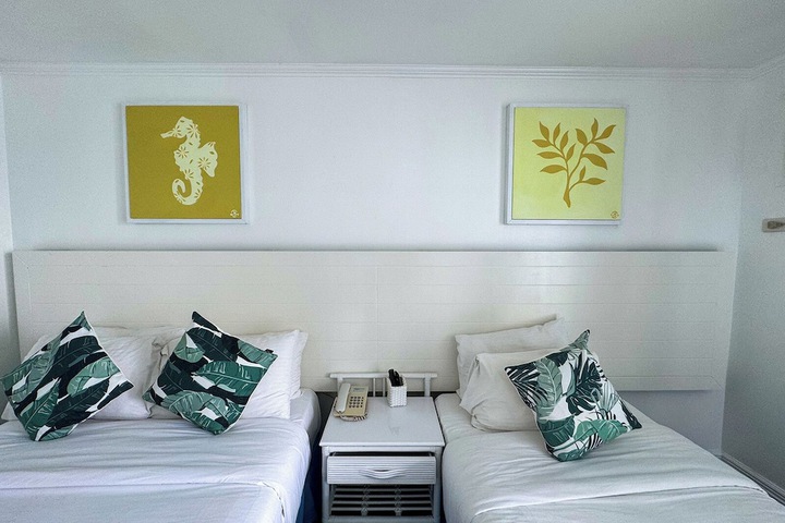 Room 36 of 164