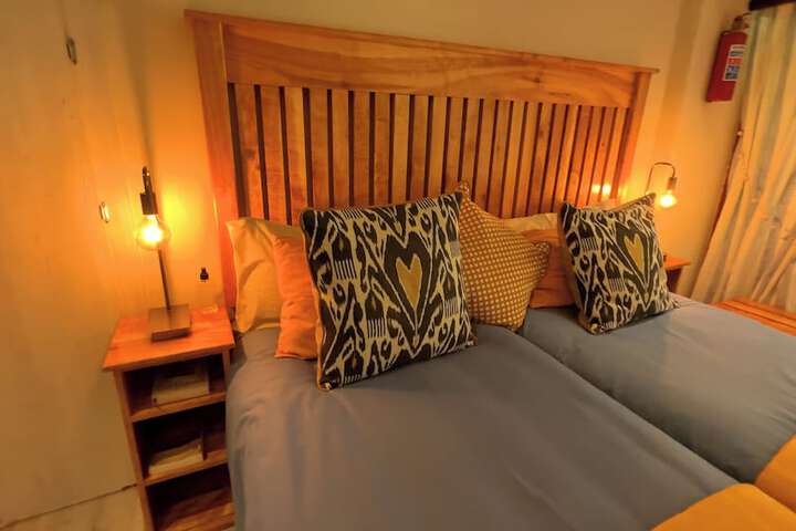 Room 34 of 188
