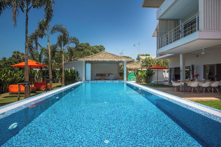 Pool 164 of 211