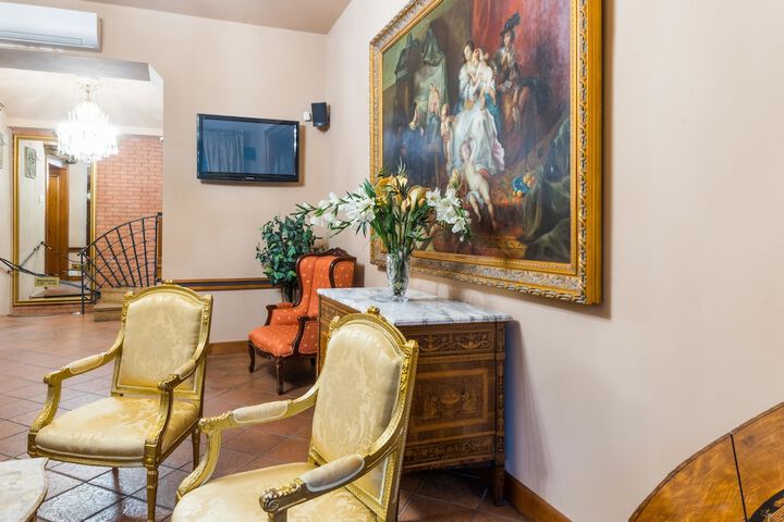 Entrance & Lobby