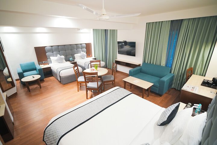 Room 40 of 85