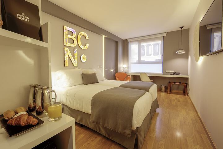 Room 15 of 109