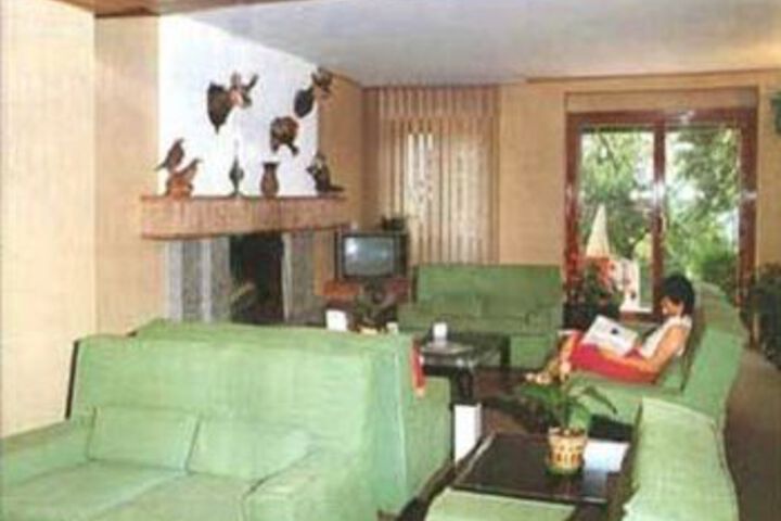 Hotel Interior 18 of 25
