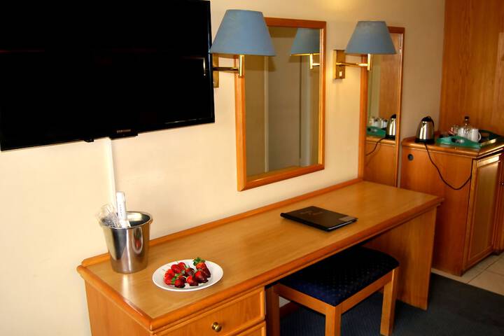 Room 8 of 64