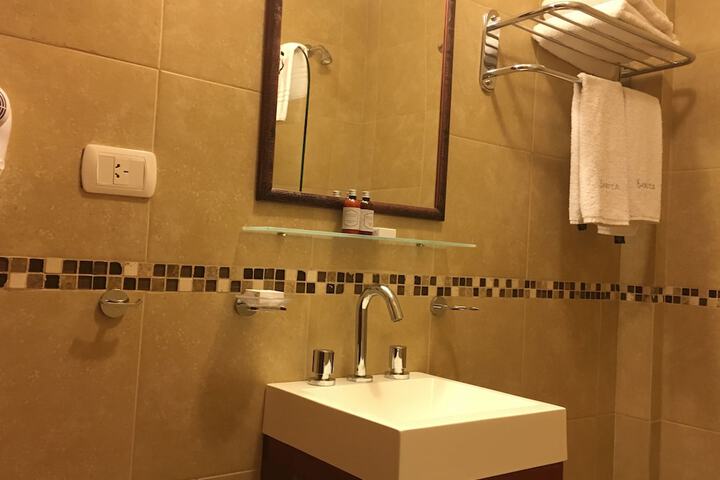 Room 12 of 50