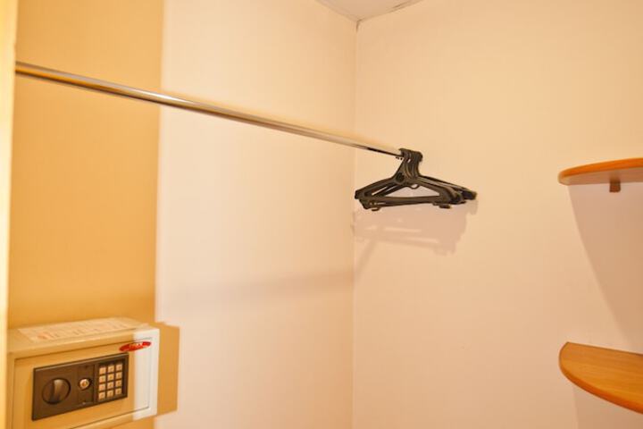 Room 18 of 26