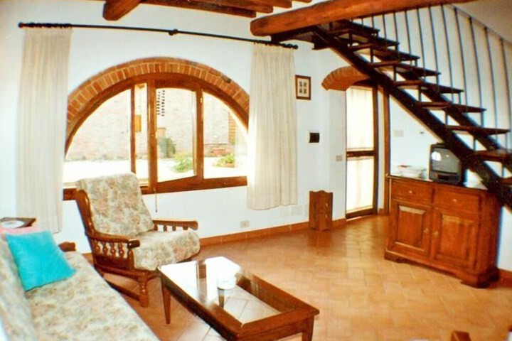 Room 16 of 23