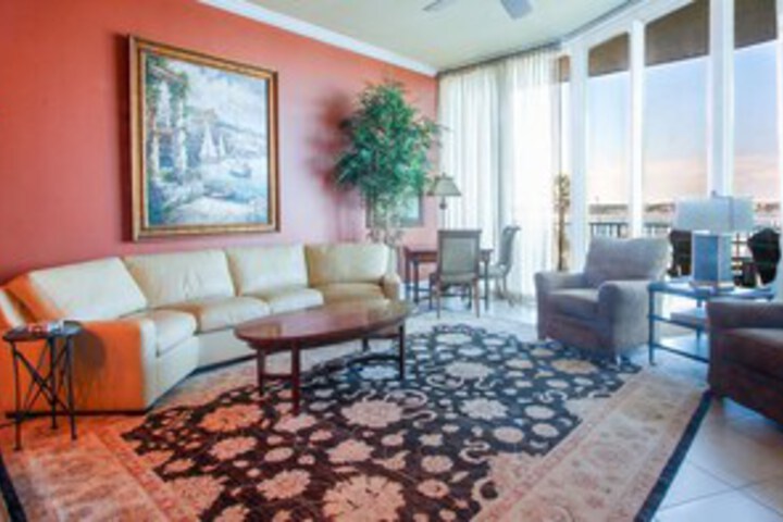 Calming Three Bedroom - Unit Crd0103