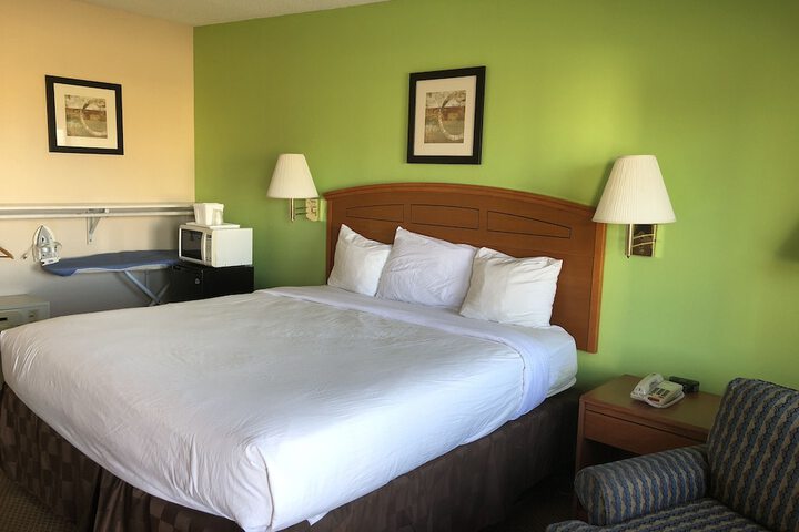 Room 3 of 26