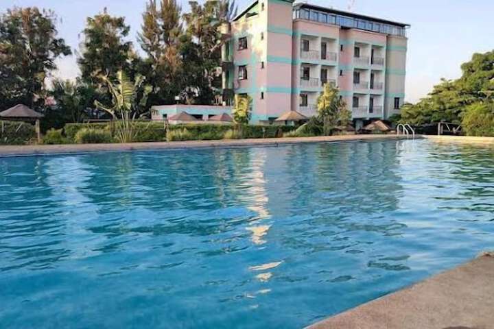 Hotel Staridge Limited