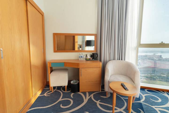 Room 21 of 82