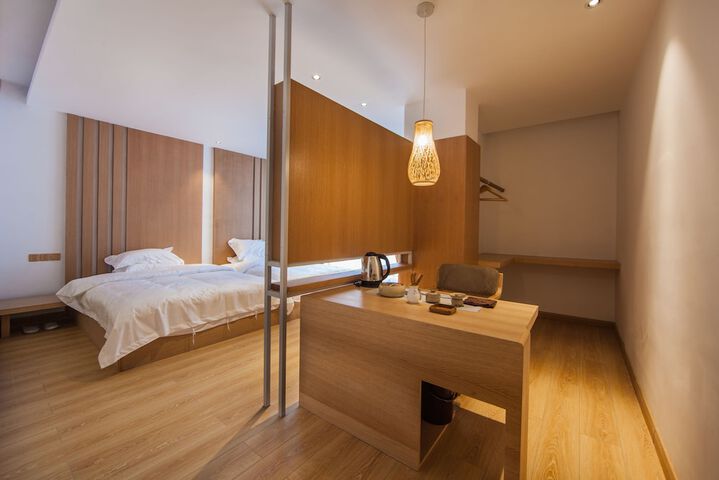 Room 25 of 149