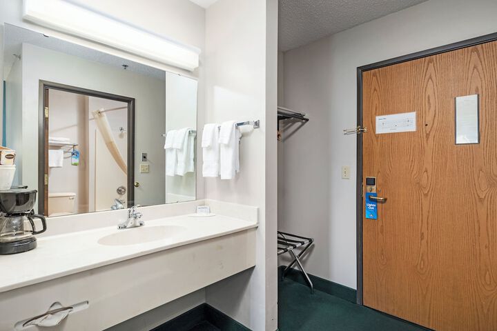Room 31 of 41