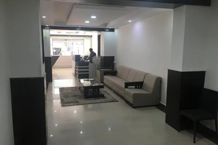 Sri Guru Inn