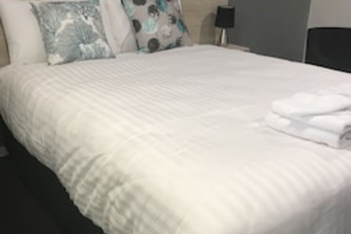 Room 19 of 156