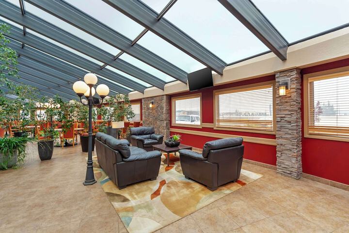 Guest Lobby