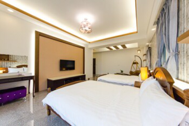 Room 27 of 29