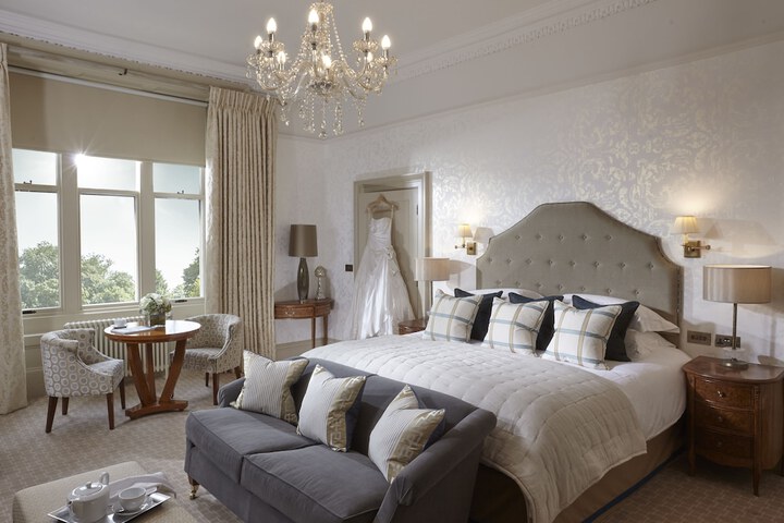 Room 4 of 34