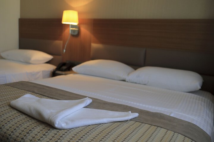 Room 5 of 34