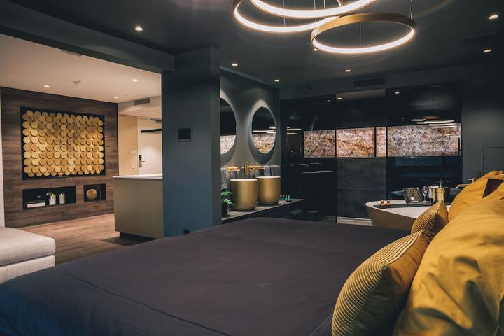 Room 21 of 58