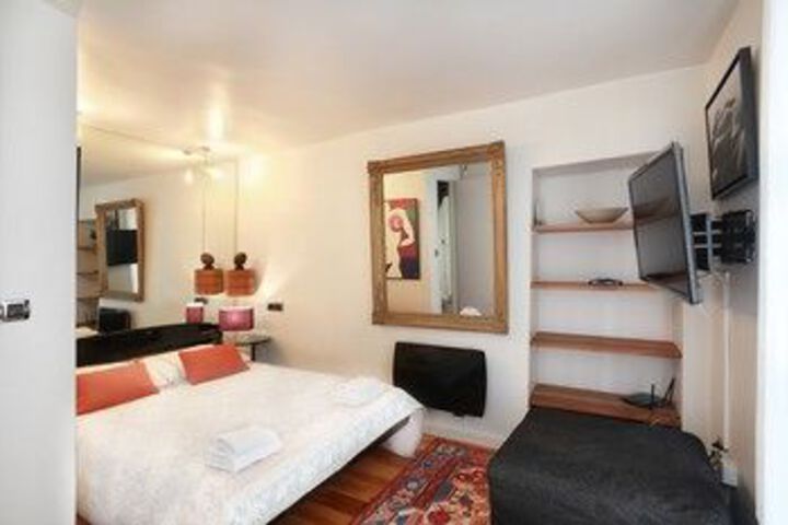 Room 55 of 168