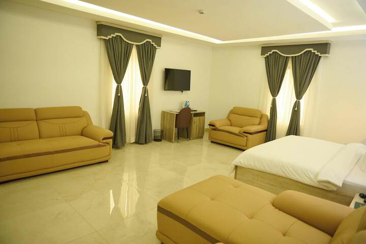 Room 3 of 49