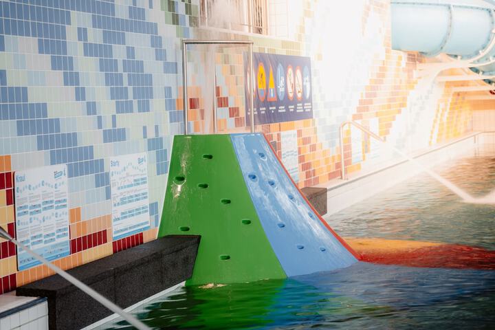 Pool 43 of 86