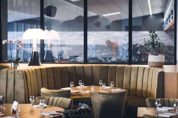 Dining 58 of 83