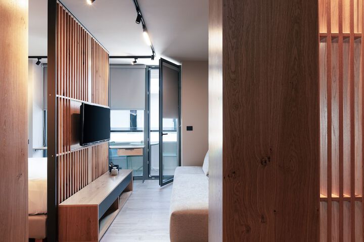 Room 53 of 85