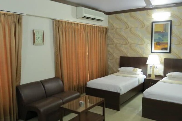 Room 8 of 37