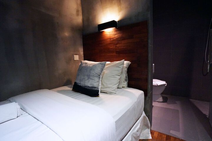 Room 13 of 48