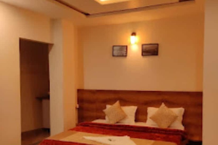 Room 14 of 16