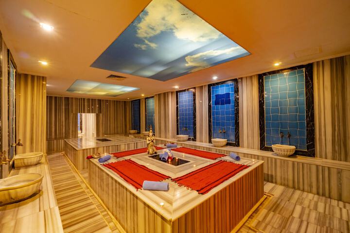 Room 73 of 170