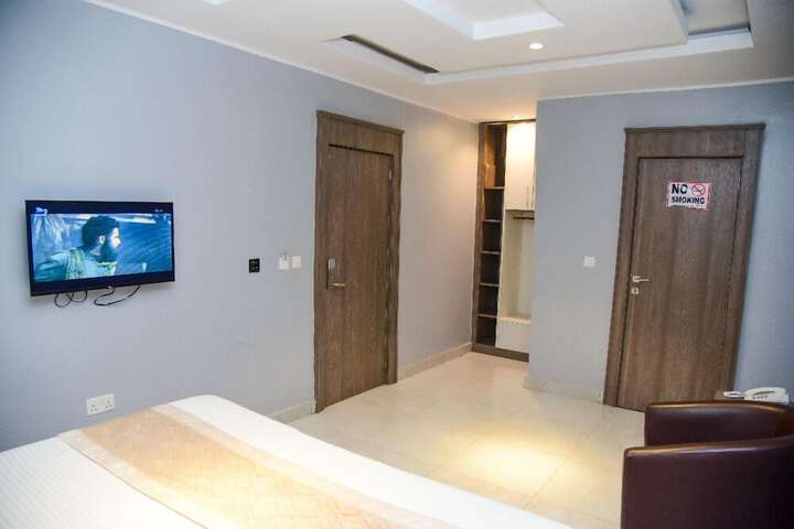 Room 38 of 78