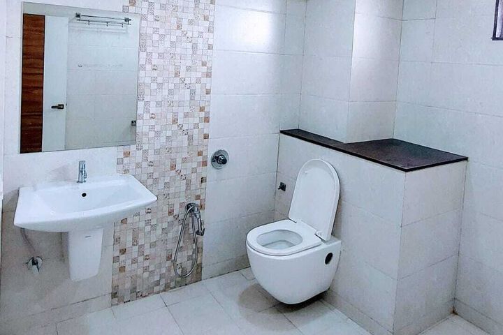 Room 4 of 21