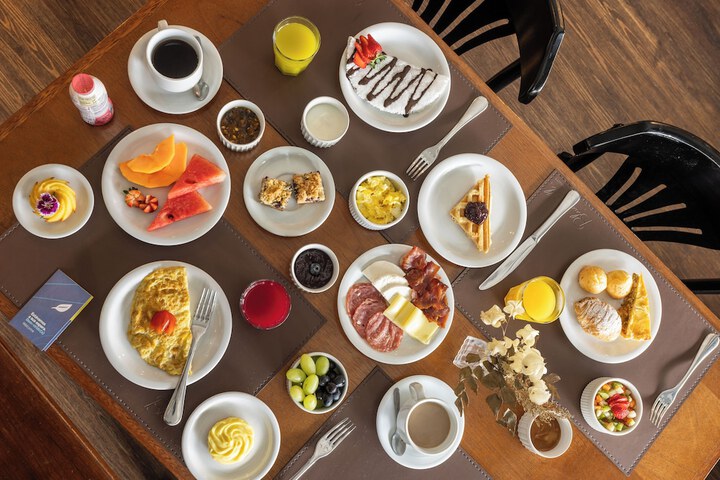 Breakfast/Coffee Service 50 of 59