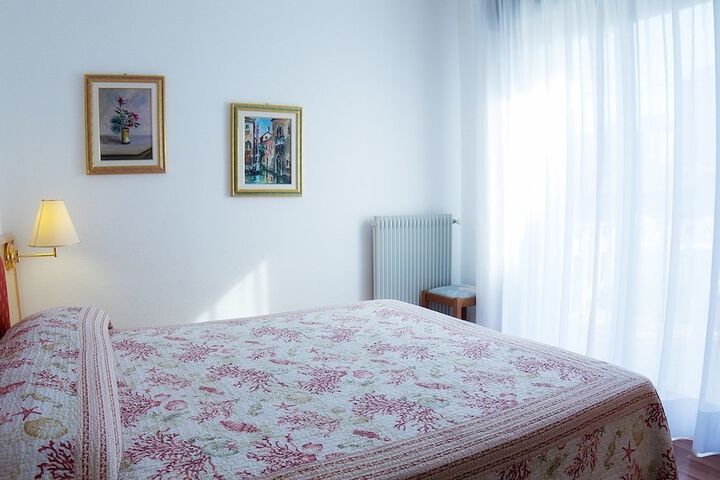 Room 16 of 45