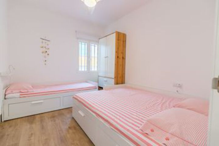 Room 19 of 39